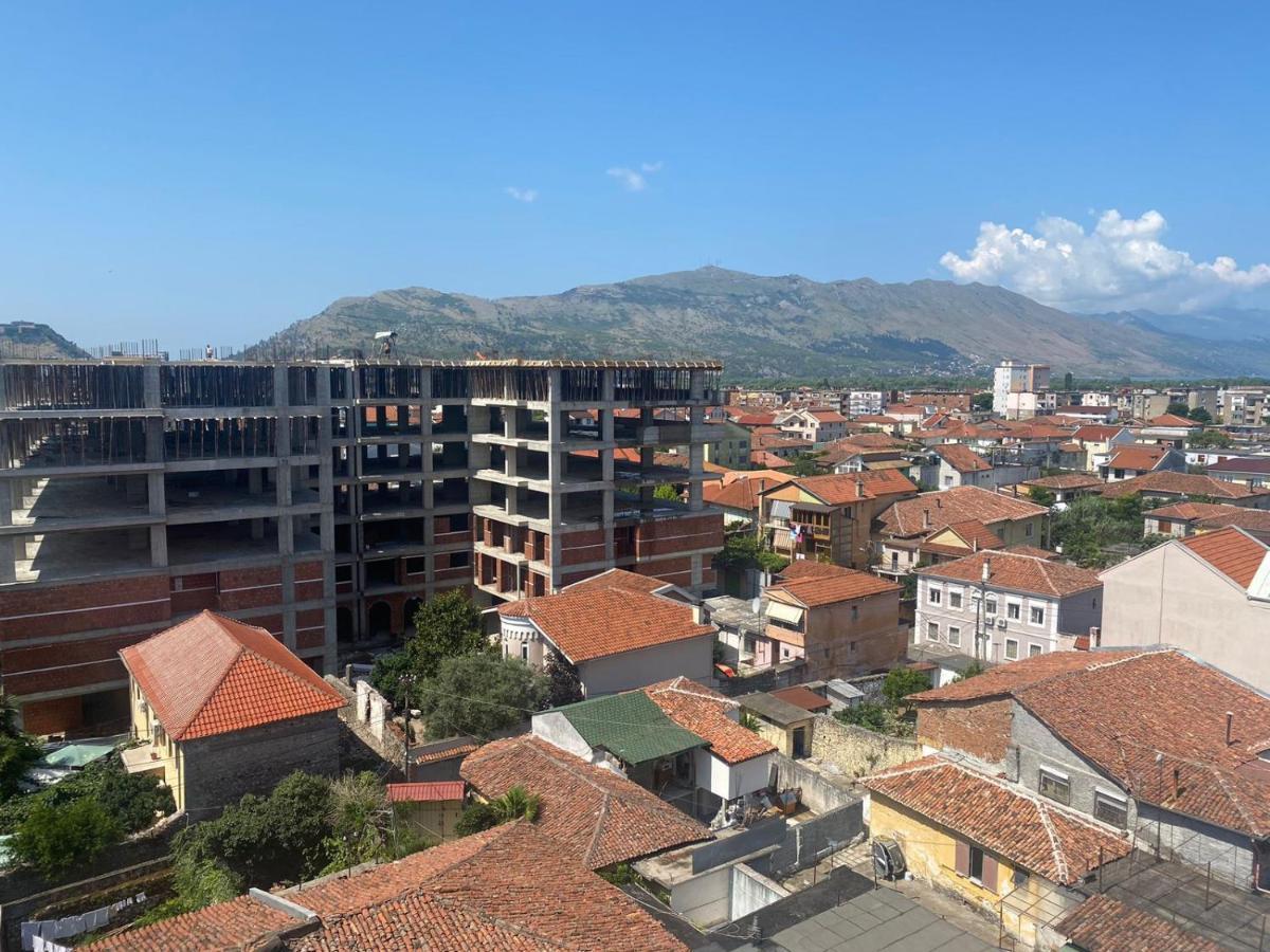 Center Of Shkodra Apartment Zewnętrze zdjęcie